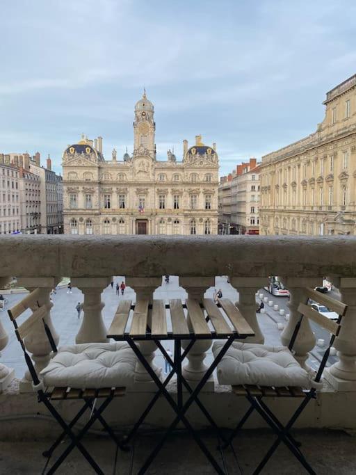 Grand Balcon Place Des Terreaux Apartamento Lyon Exterior foto